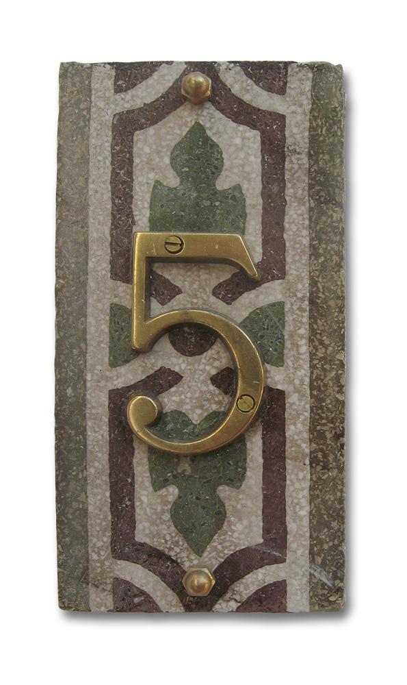 Apartment 5 - Typical Ligurian tile from the 1940s